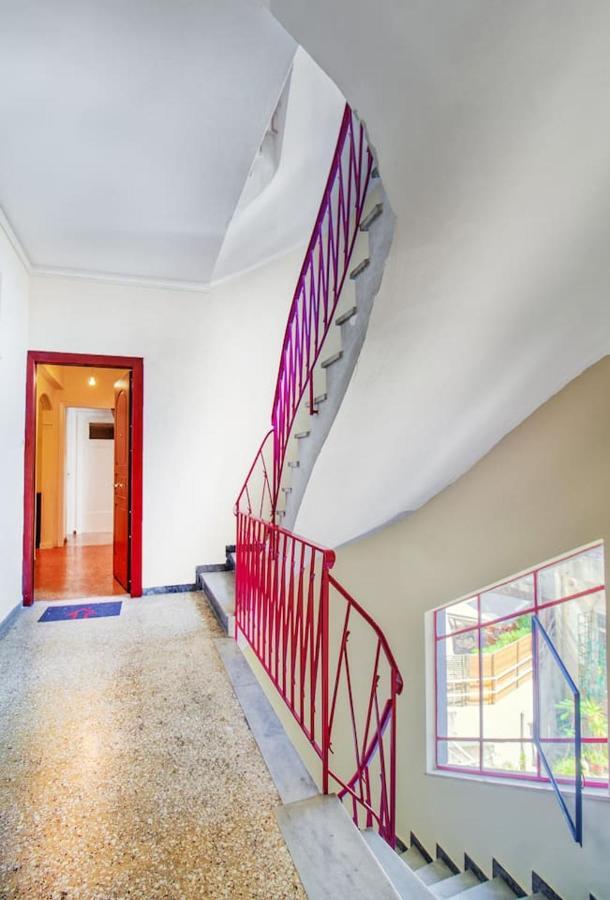 Spacious flat near Ampelokipoi metro station Atenas Exterior foto