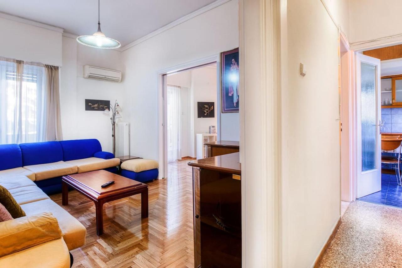 Spacious flat near Ampelokipoi metro station Atenas Exterior foto