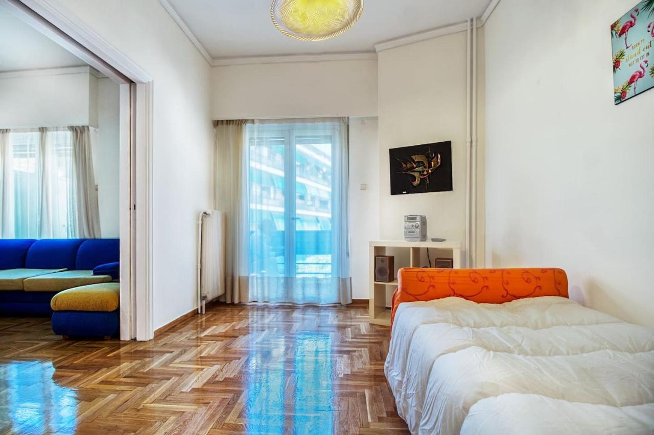 Spacious flat near Ampelokipoi metro station Atenas Exterior foto